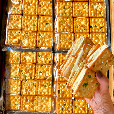 独立包装香葱牛轧饼干咸香脆甜~