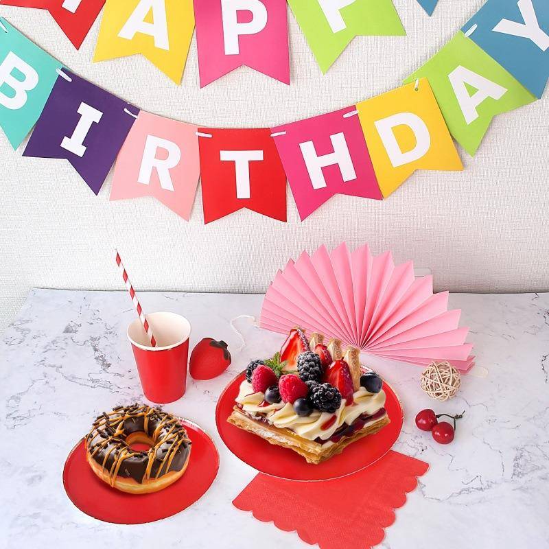 红色纸盘加厚餐具套装纯色纸盘纸杯纸巾一次性桌布野餐场地布置