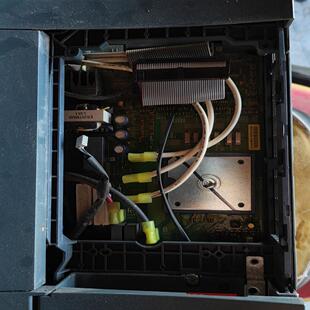 0.7 模块 议 变频器atv71h075n4z电源驱动板