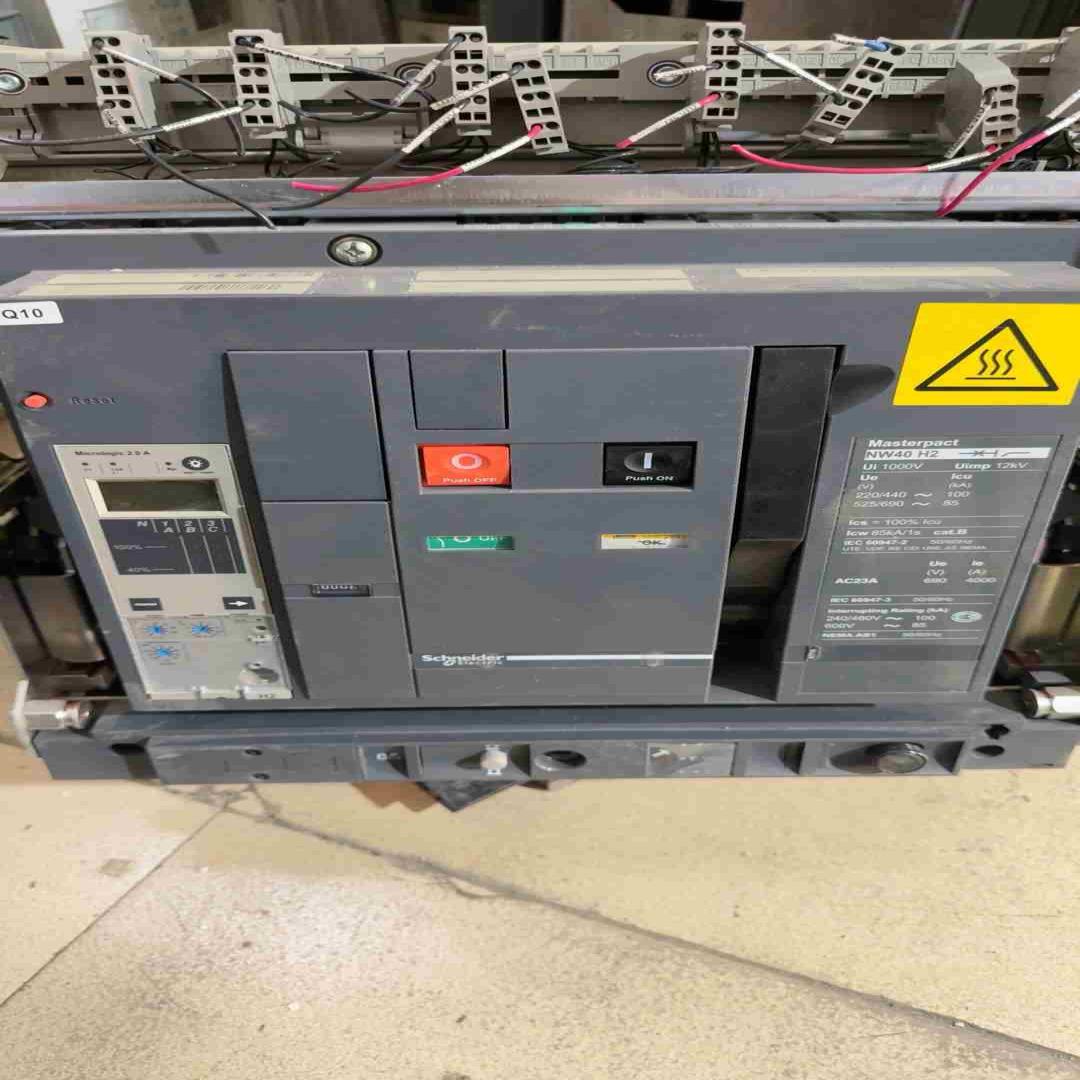 施耐德框架断路器NW40 H2议价