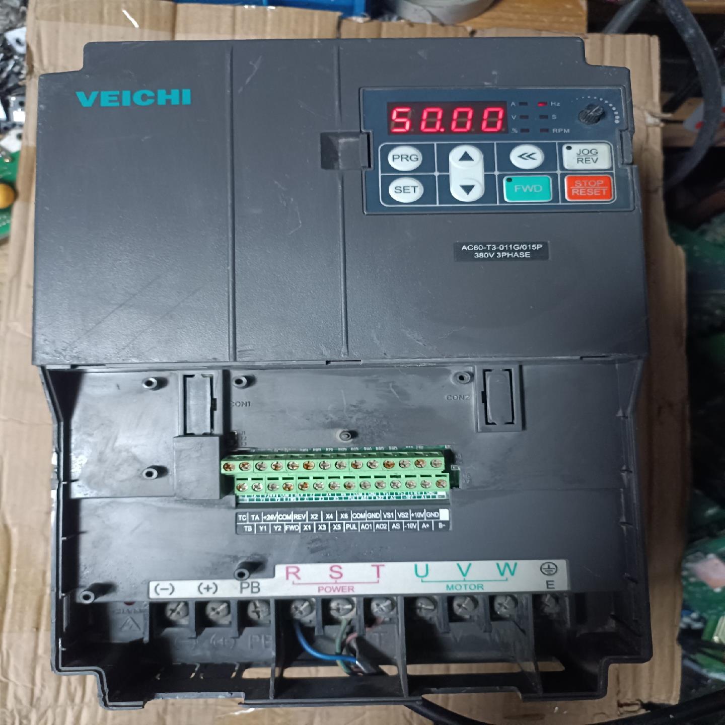伟创变频器  型号AC60-T3-011G/015P，功率1(崽崽配件）