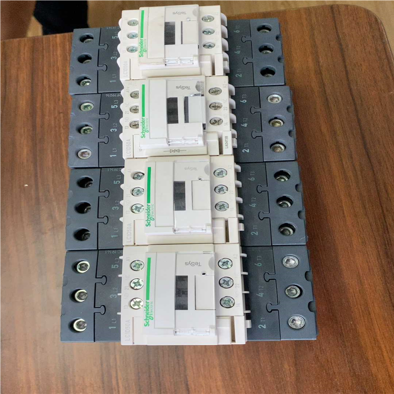 议~LC1D50AB7C   交流接触器50A ,线圈电压