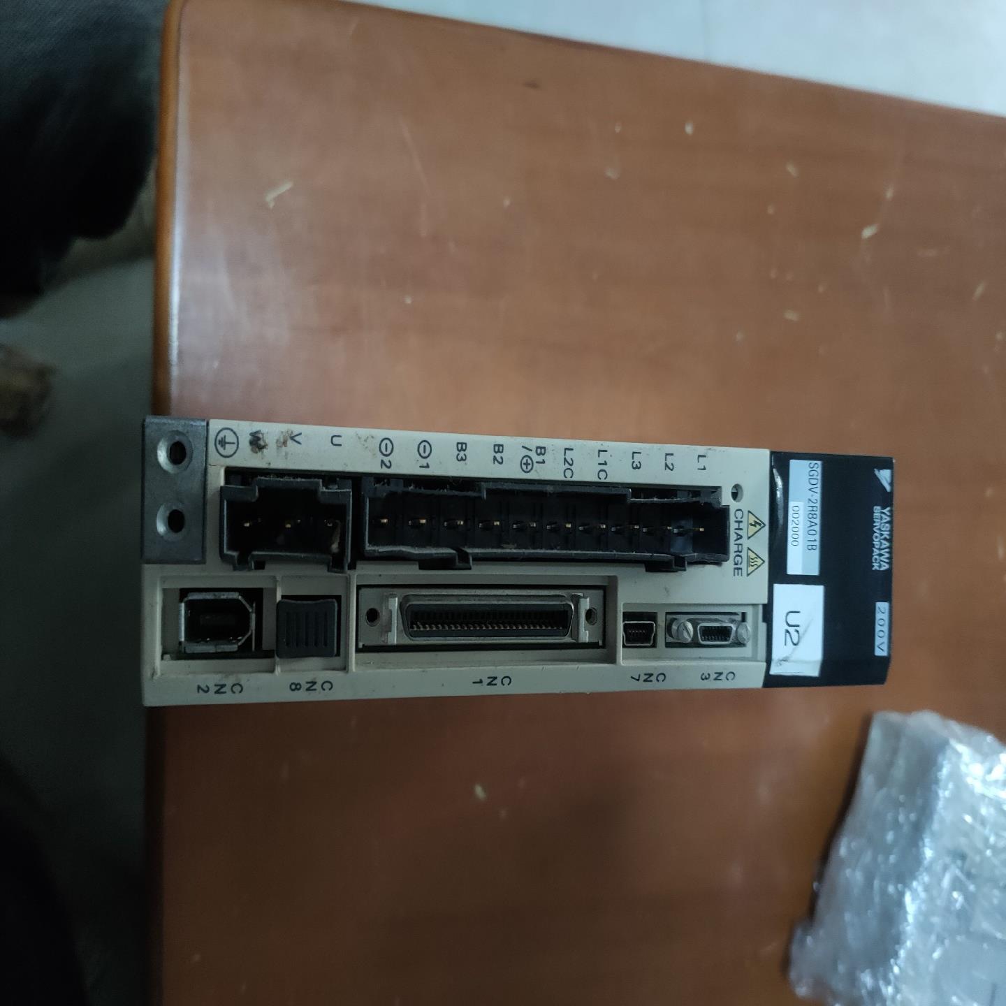 安川驱动器 SGDV-2R8A01B002000-400W(崽崽配件）