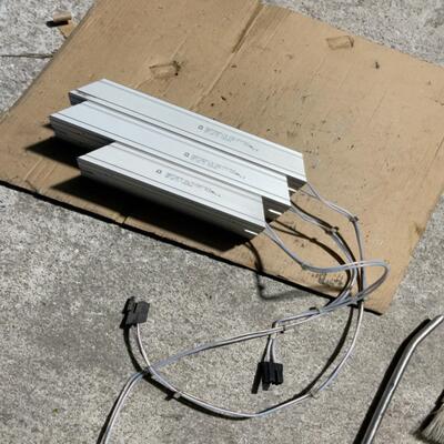 丹佛斯变频器电阻cbh215c815 27r单价15议价