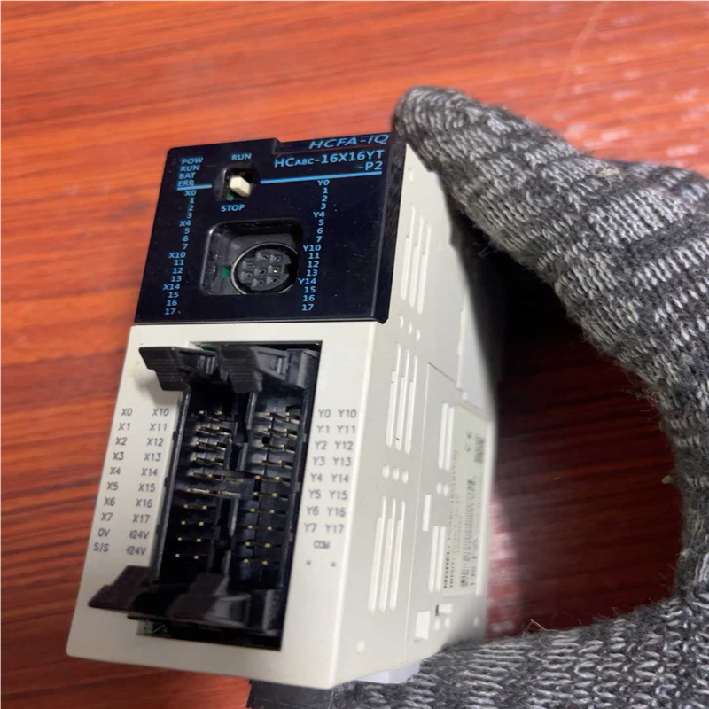 议~禾川PLC，型号A8C-16X16YT-P2，晶体管，3