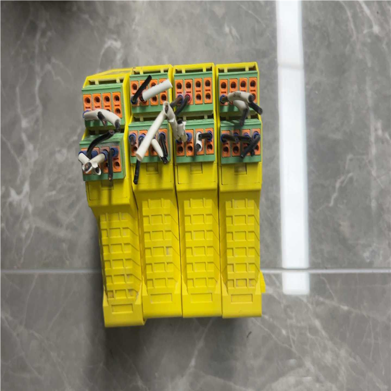 【汇生 】便宜处理菲尼克斯 PSR-URM4-B【议价】