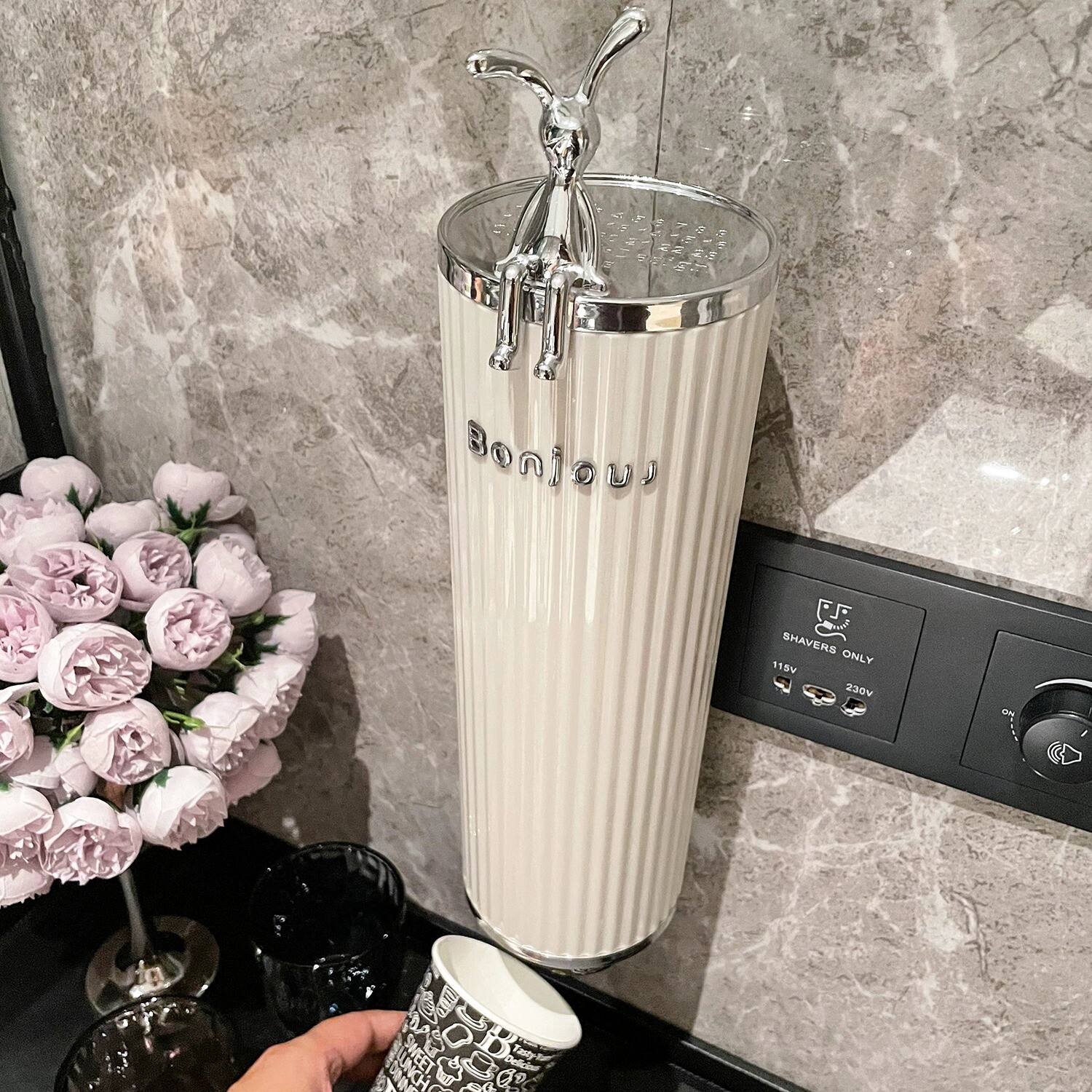 一次性杯子取杯器放纸杯桶杯架装水杯收纳储物盒防尘置物架子神器