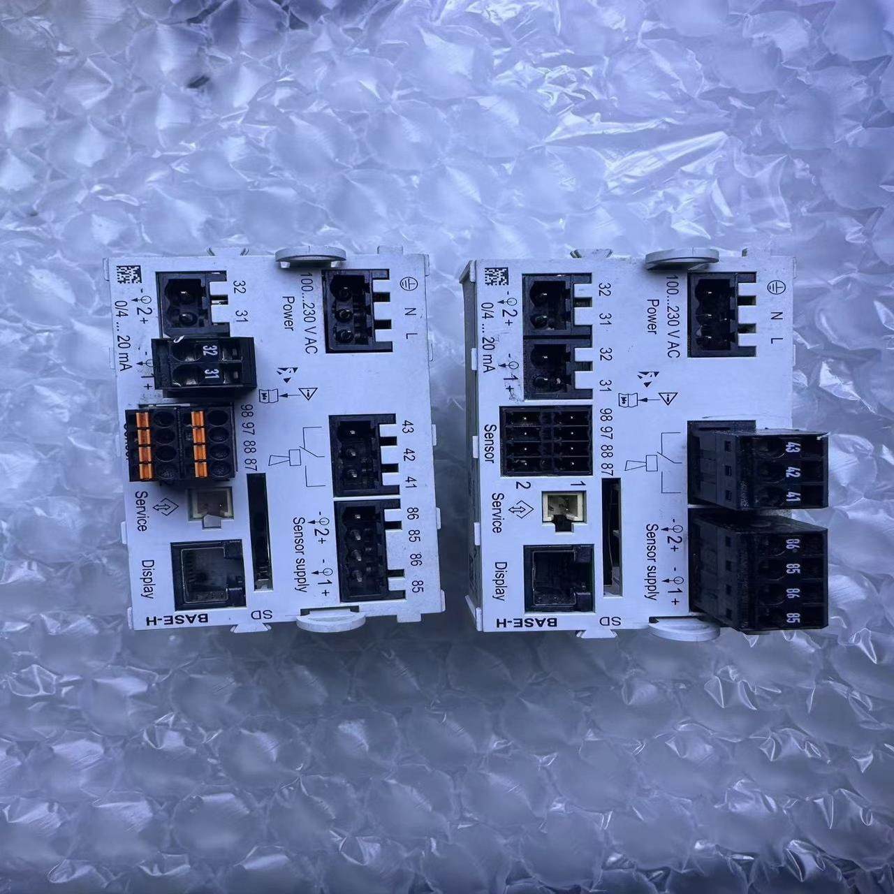 E+H   通用型多参数变送器 CM442－3PQ7/0备件(崽崽配件）