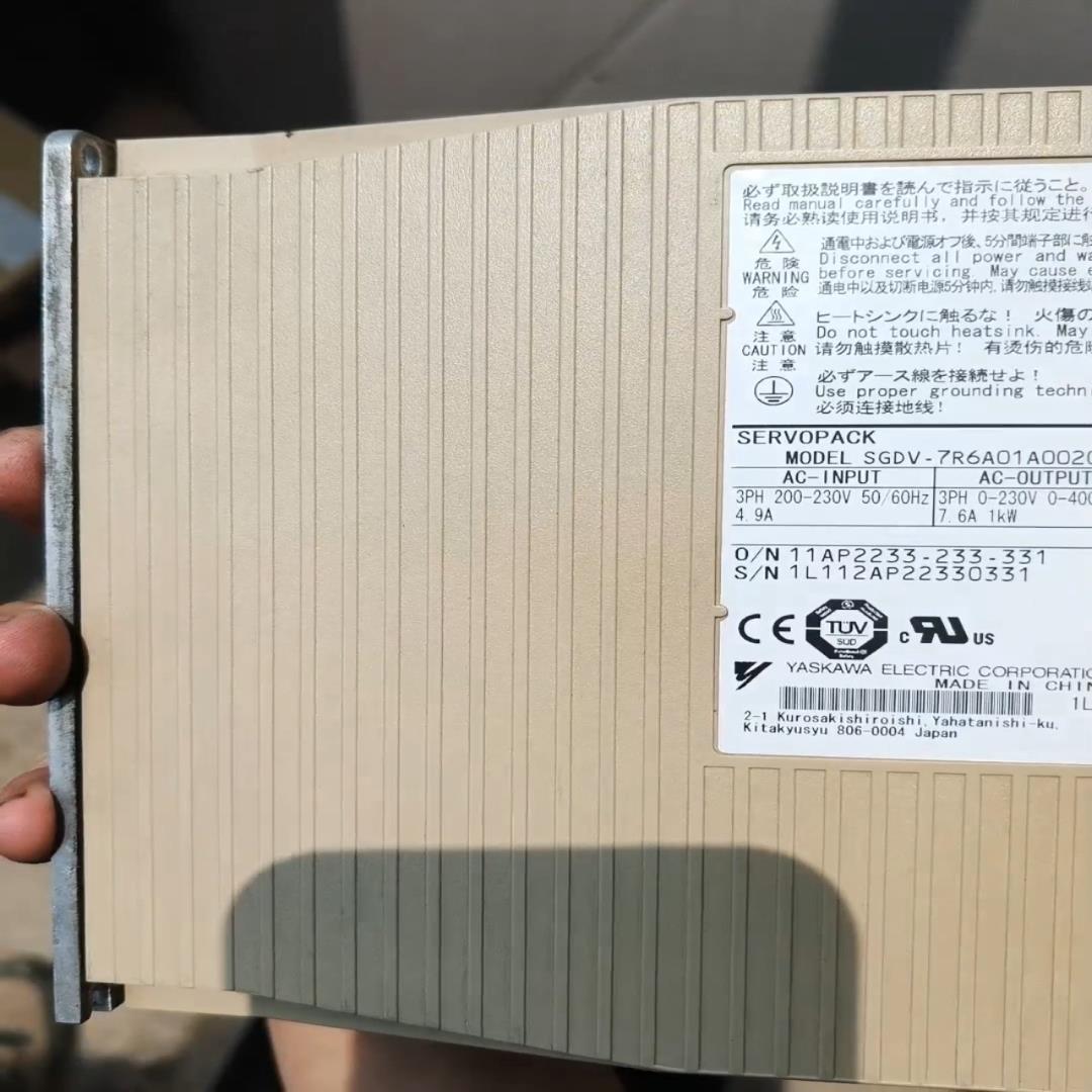 议价五代通信伺服SGDV-7R6A01A      1kw适用