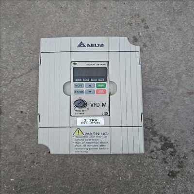 台达变频器2.2kw台达VFD022M43B（耶耶电子）