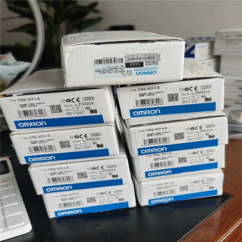 【顺庆】电控锁欧姆龙原装全新安全锁D4NL-4CFA-B【议价】