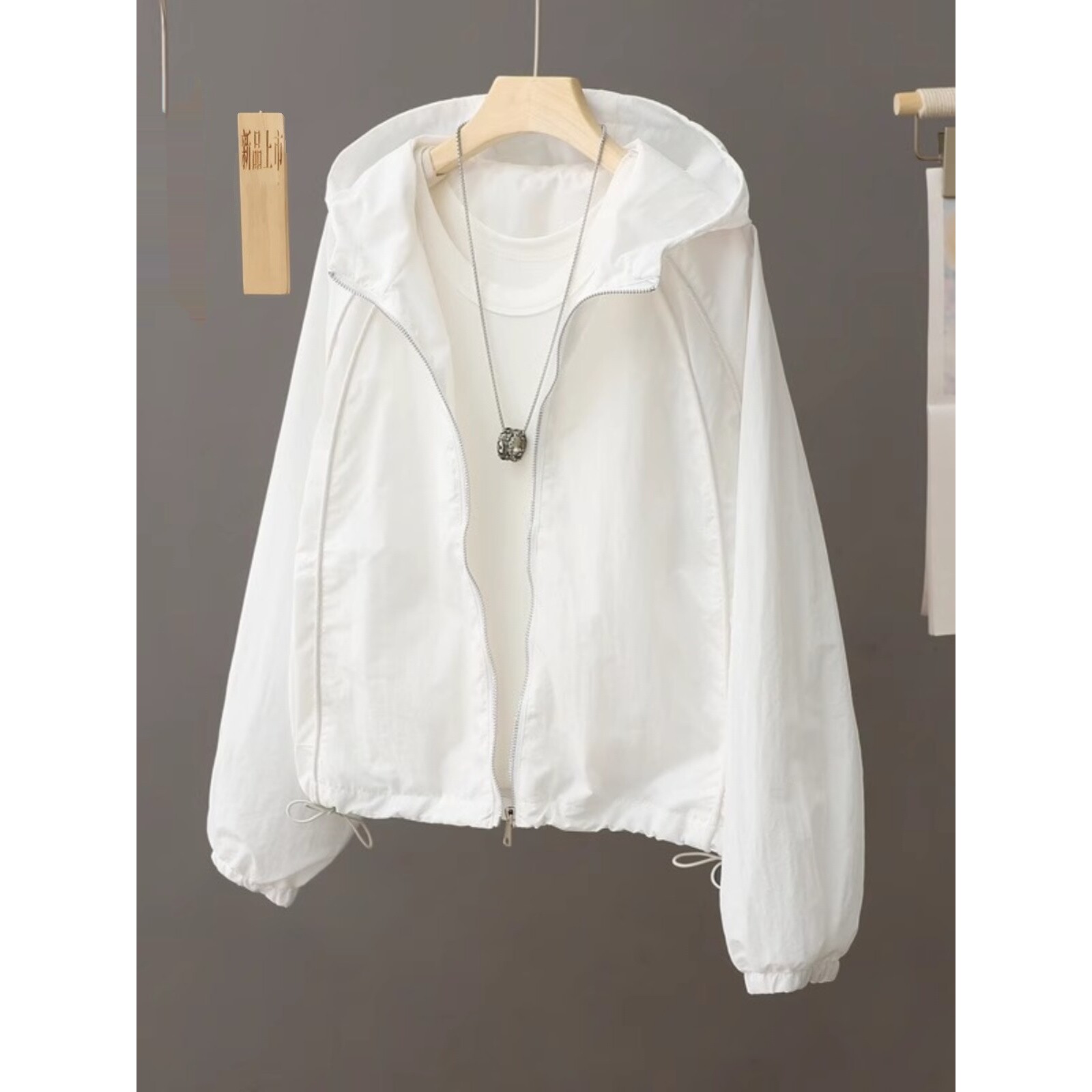 连帽防晒运动服女2025夏季流行单品宽松户外短款风衣长袖夹克外套