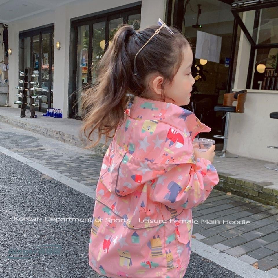 女童冲锋衣春秋2022新款连帽风衣宝宝洋气秋装连帽外套