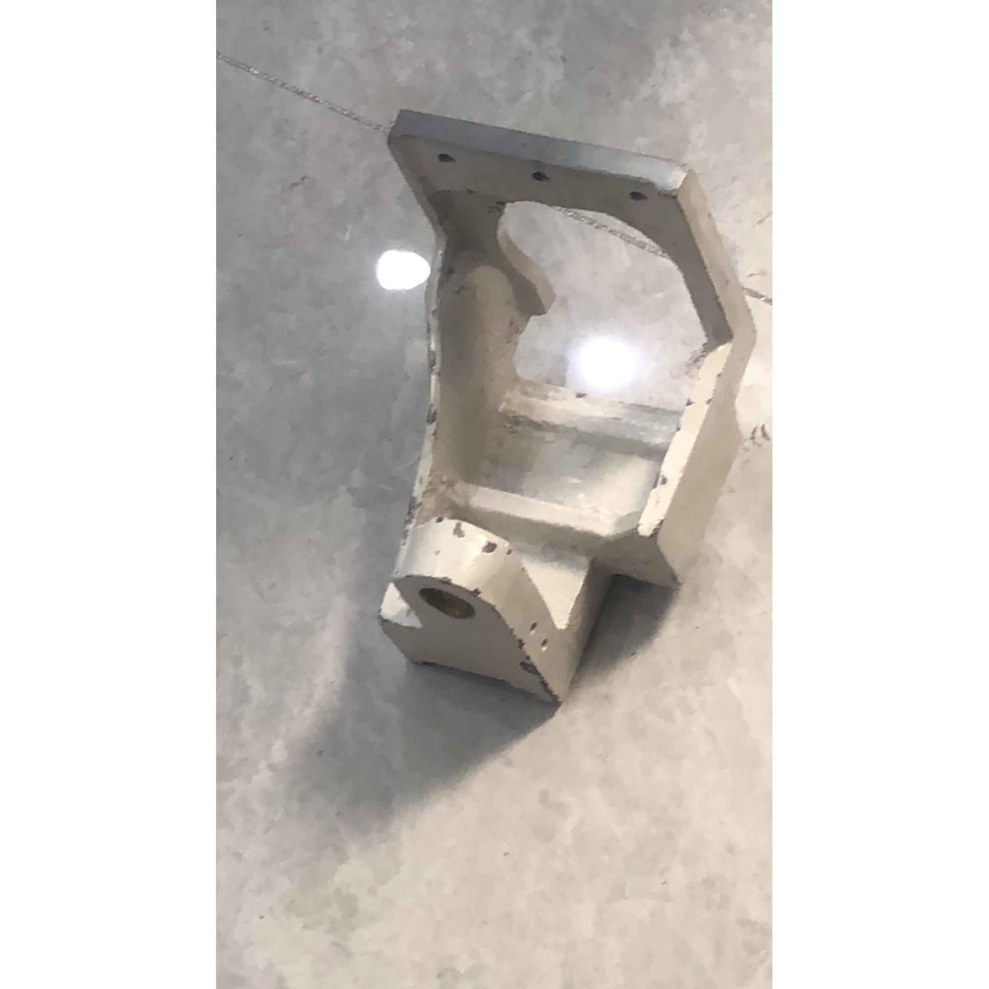 津田驹ZAX-N喷气配件天一红旗星耀绞边支架右 传动轴架620485