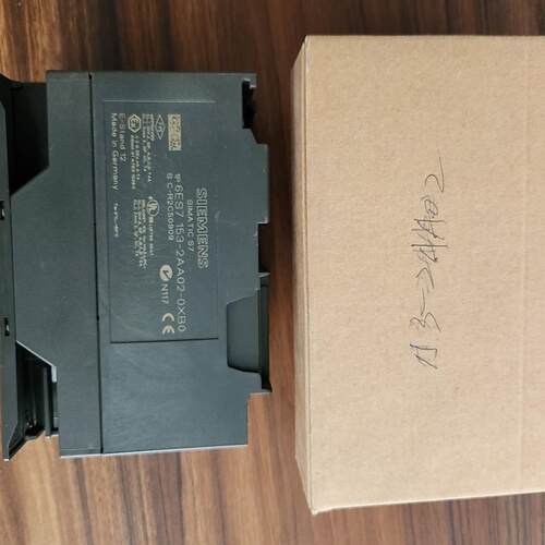 议~6ES7153-2AA02-0XB0，共4个。两个使用过，两