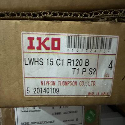 议~IKO导轨滑块LWET20 LWES15 LWHT15 LW