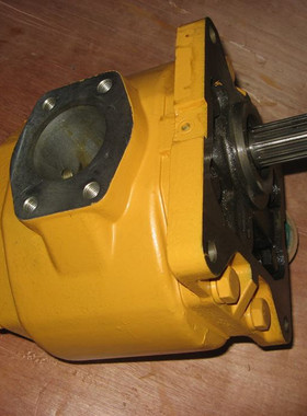 D65S-7液压齿轮泵 D65S-6推土机工作泵 07443-67503