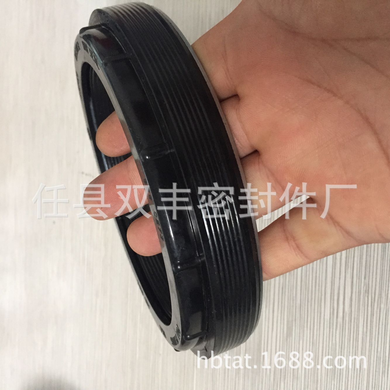厂家销售美驰后桥油封,旋转油封,美系卡车油封OE393-0273质量三包