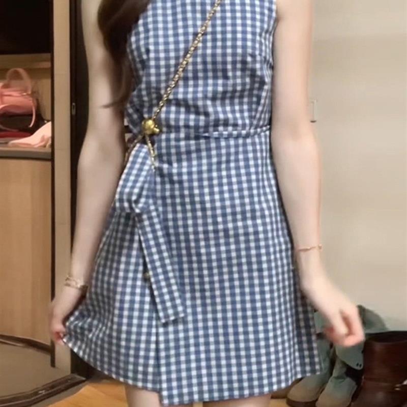 法式无袖蓝色格子吊带连衣裙女夏季2025新款小个子海边度假背心裙