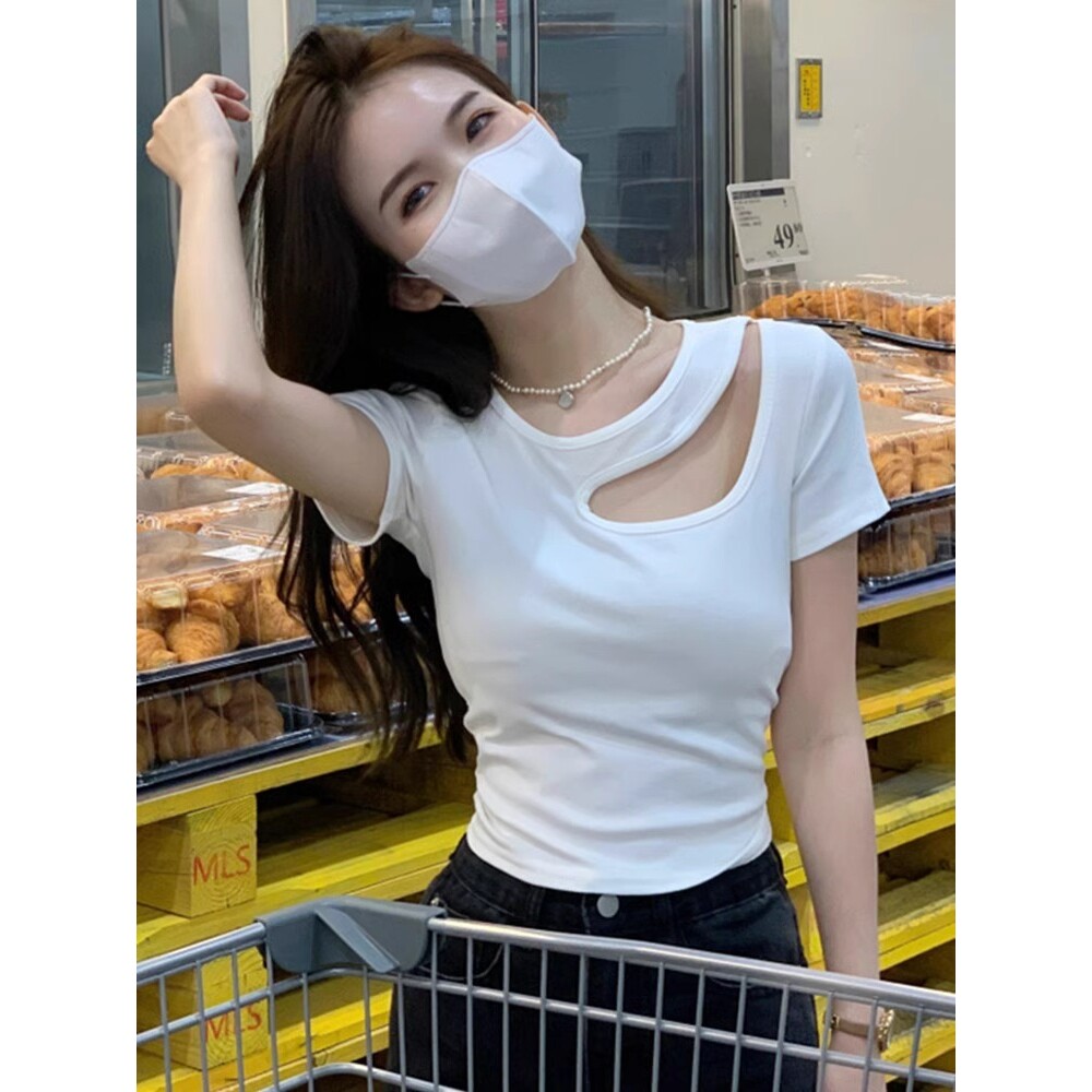 韩版设计感镂空白色正肩短袖t恤女夏季薄款独特别致修身短款上衣