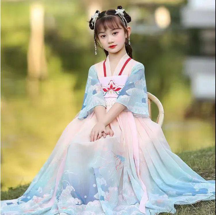 新小女孩儿童汉服元旦中国风舞蹈演出服女童古筝表演服长袖公主裙