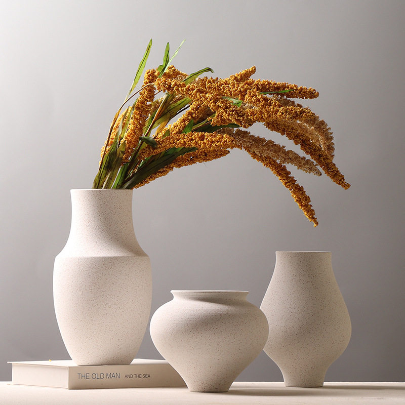 北欧简约陶瓷花瓶样板房创意磨砂点点插花装饰品博古架物摆件现代