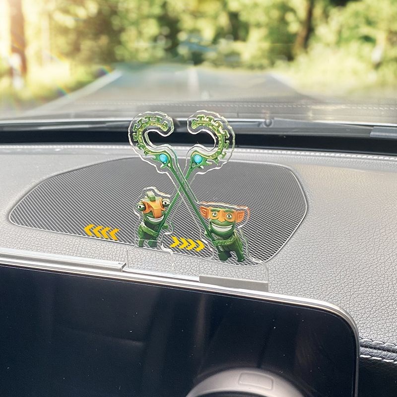 汽车滑动滑板哪吒魔童结界u兽中控屏幕摆件车载仪表台车内装饰用