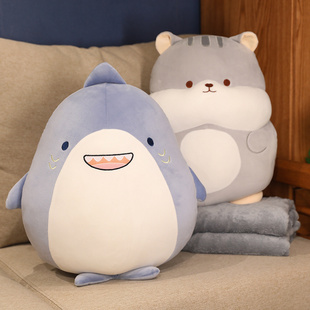 暖手仓鼠抱枕被子两用午睡枕头空调毯子三合一办公室靠枕车载靠垫