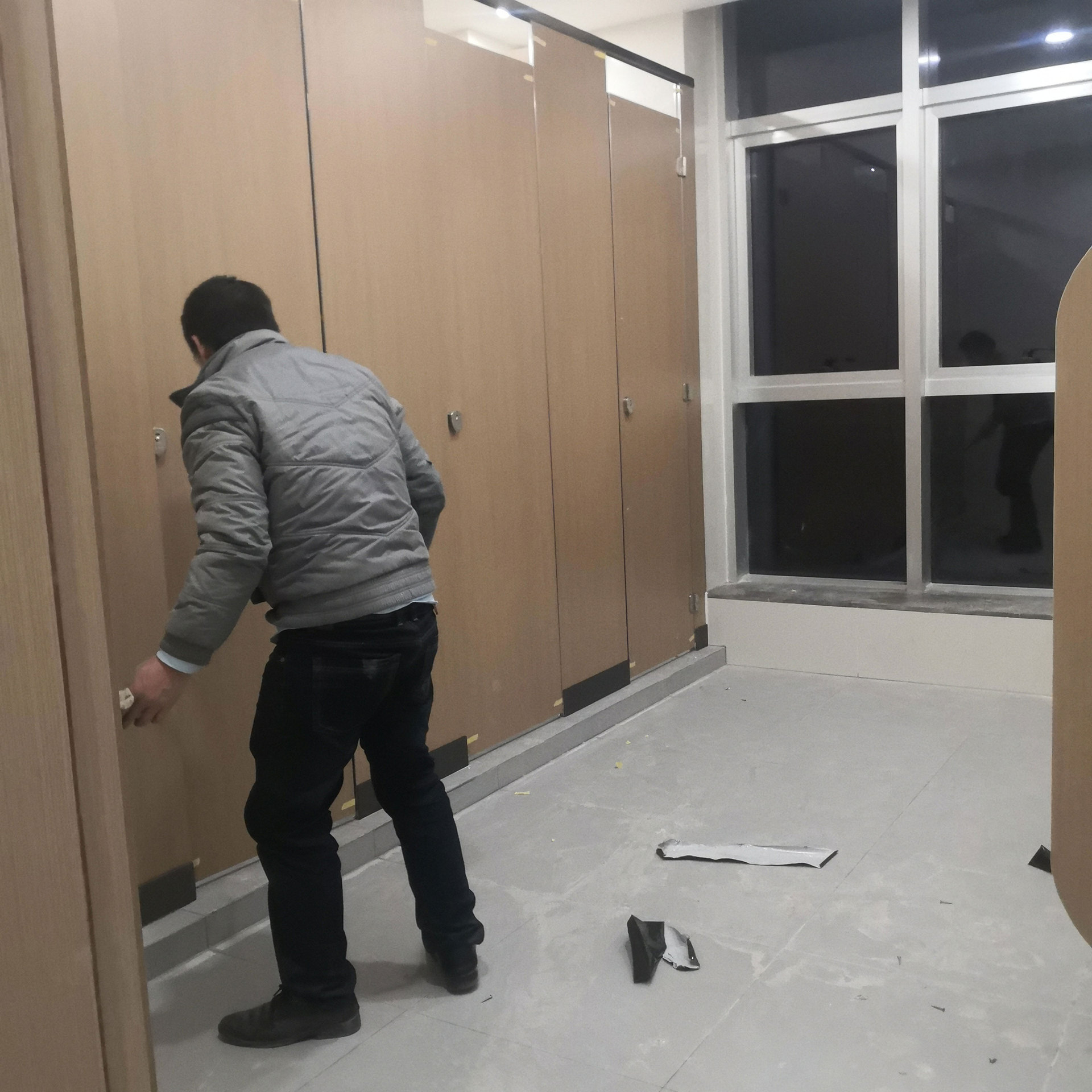 厂家直销优质抗倍特厕所隔断12-18浴塑板可泡水不发涨能做淋浴间