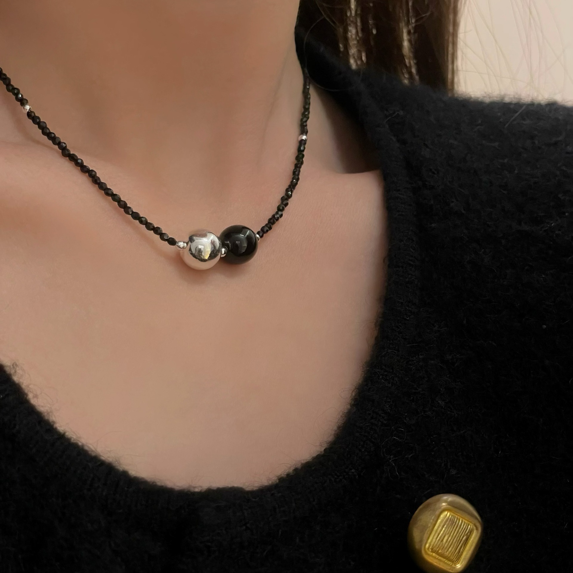 纯银圆球黑玛瑙锁骨项链