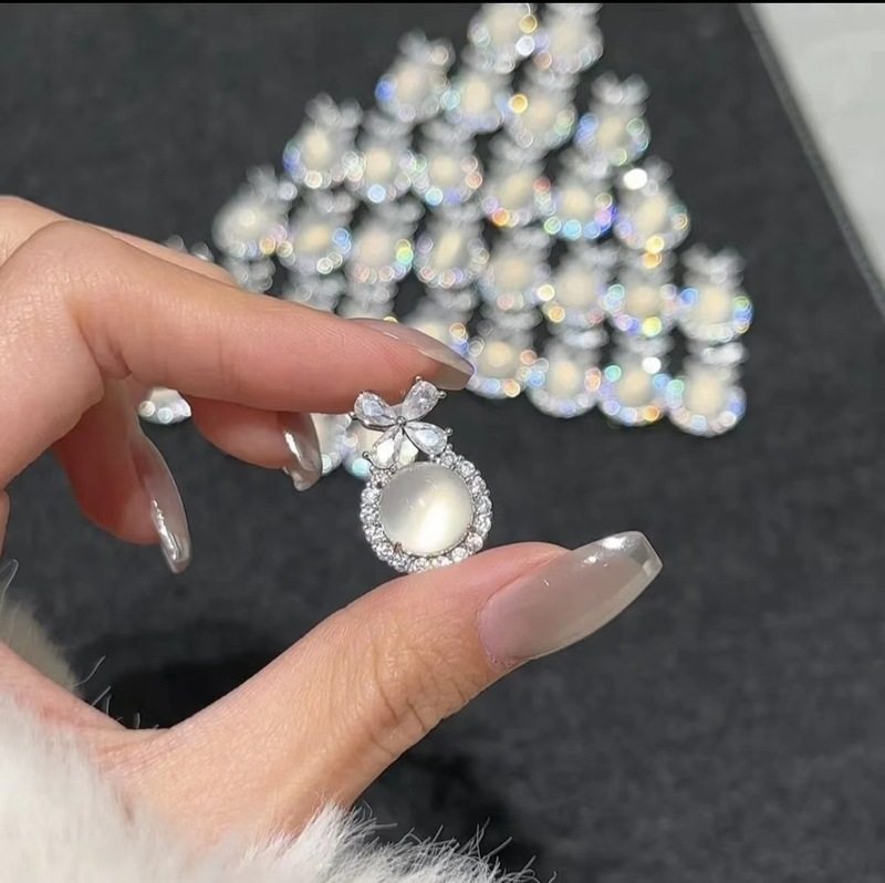 2025公主在逃马料镀银镶嵌白玉髓蛋面小吊坠白玛瑙玉石项链挂件,珠宝/钻石/翡翠,颈饰,淘宝优惠券,粉丝福利购,淘宝优惠卷