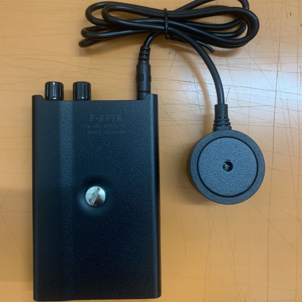 F999R小黄测漏仪供暖管道上下水管道漏水检测发动Z机异响检测