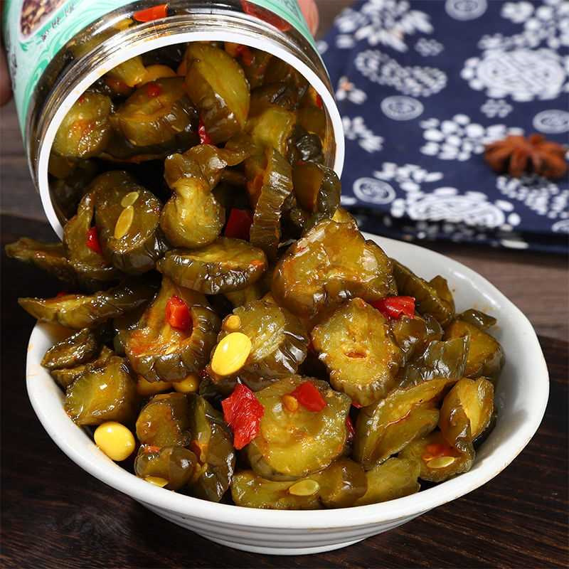 开胃脆瓜瓶装下饭菜香脆黄瓜酱瓜泡菜咸菜小黄瓜蜜汁香甜脆瓜爽口