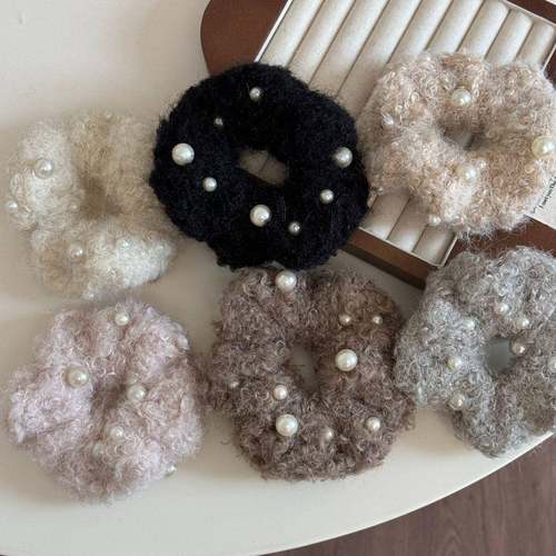 珍珠甜美毛绒大肠圈马尾羊羔毛发圈秋冬温柔百搭简约新款发饰