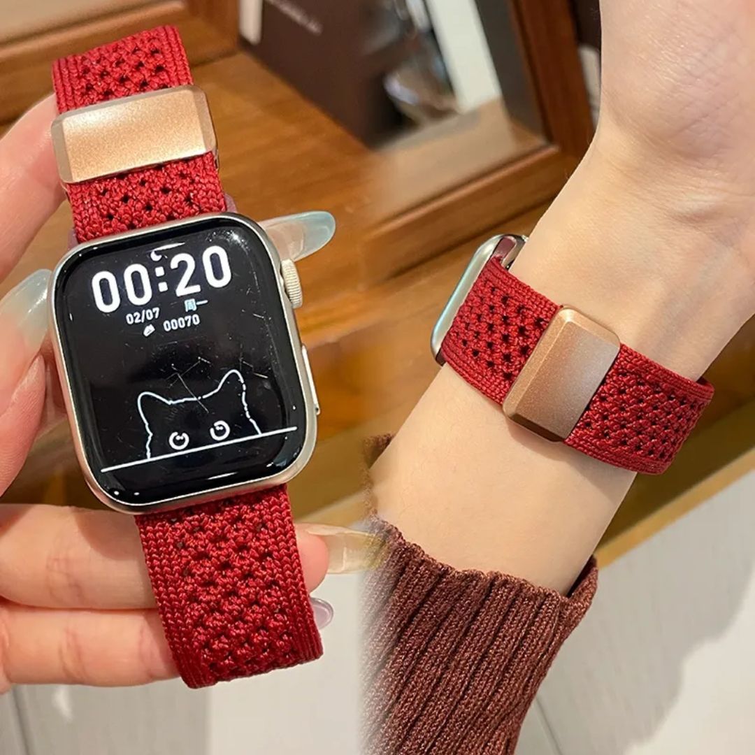 适用苹果手表表带s11夏日透气编织磁吸iwatchs9新款腕带女款运动8