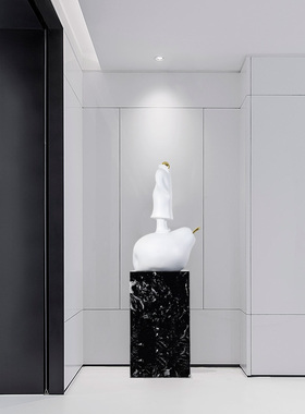 现代客厅样板房别墅创意落地人物雕塑摆件酒店门厅端景台创意摆设