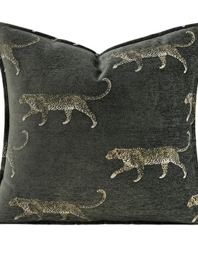 柏洛斯classics轻奢中古绿色豹子G图案靠垫抱枕高端样板房方枕腰