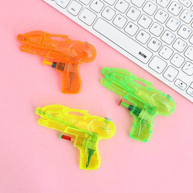 迷你小水透明玩具滋水儿童夏天沙滩戏水玩具赠品礼物地推玩具