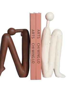 现代简约北欧几何极简抽象人物摆件样板房售楼处书房客厅软装饰品