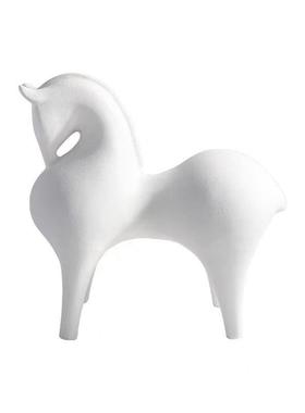 简约现代抽象马摆件北欧轻奢创意家居样板房办公室客厅玄关饰品