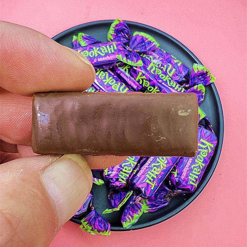 俄罗斯紫皮糖果结婚喜糖散装果仁夹心巧克力酥糖休闲 零食1斤装KD,零食/坚果/特产,喜糖,淘宝优惠券,粉丝福利购,淘宝优惠卷