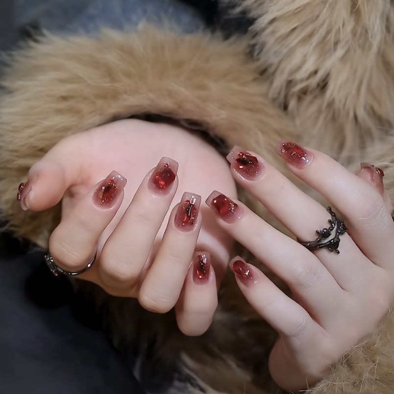 手工定制穿戴美甲短款新年战甲红色爆闪显白婚甲新娘孕妇拆卸美甲,彩妆/香水/美妆工具,穿戴甲/甲片,淘宝优惠券,粉丝福利购,淘宝优惠卷