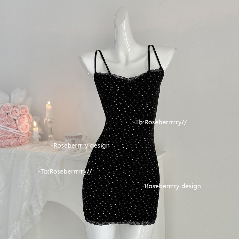 Roseberrrry初恋 纯欲碎花修身显瘦吊带睡裙性感辣妹百搭打底裙,女士内衣/男士内衣/家居服,睡裙,淘宝优惠券,粉丝福利购,淘宝优惠卷