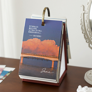 可爱日子 情诗一束365天精装日历风景I优美文案桌面台历礼物精选