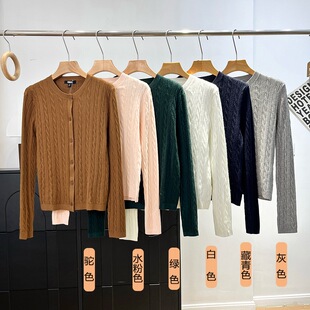 UINQUT/女装秋冬款扭华圆领针织开衫长袖毛衣外套休闲上衣481477