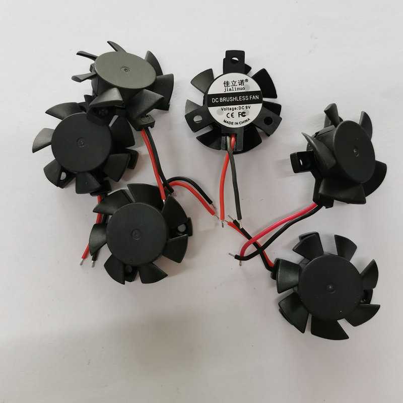 新款直销3010平脚支架风扇 空调冰箱机箱机柜散热器工业小型排风