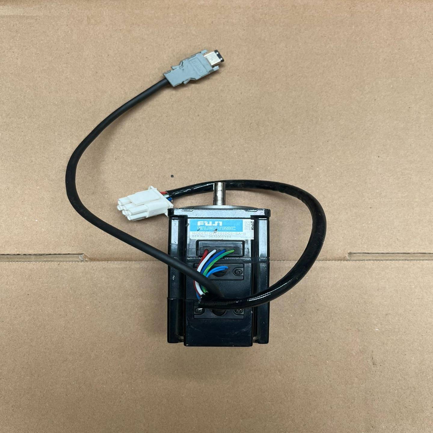 议价GYC101DC1-SA-B 伺服马达（庭院配件）