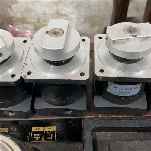 议价86步r2j9JI2R进机3减速机，入轴1，入止口7