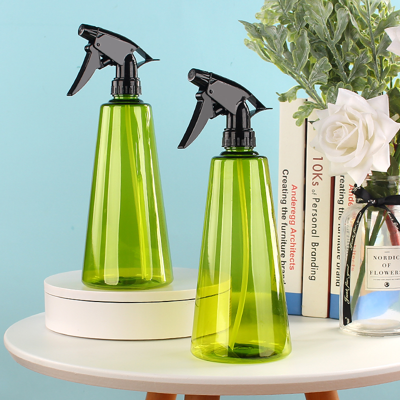 喷壶浇花家用酒精消毒喷雾器手压式补水喷头瓶子园艺浇花洒水壶