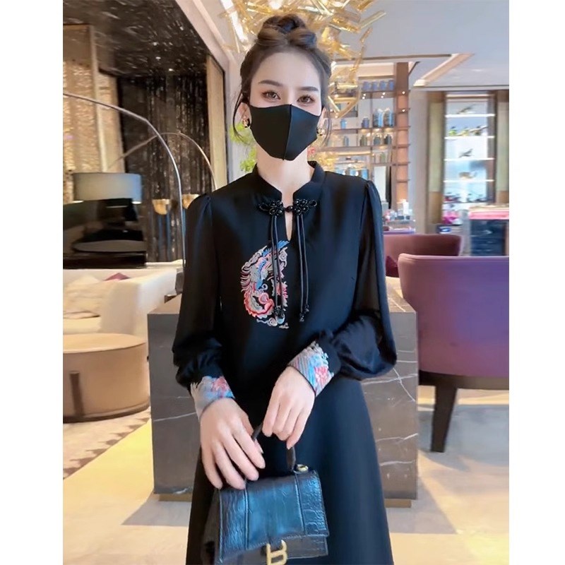速发新中式国风改良旗袍唐装高级感超好看米白绣花连衣裙子春秋